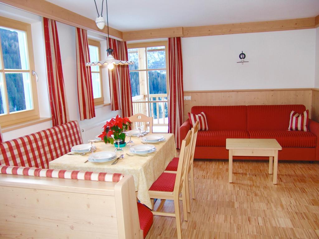 Apartments Serghela San Cassiano  Ruang foto