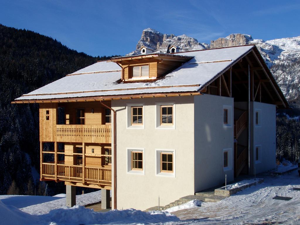 Apartments Serghela San Cassiano  Bagian luar foto