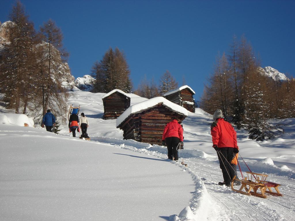 Apartments Serghela San Cassiano  Bagian luar foto