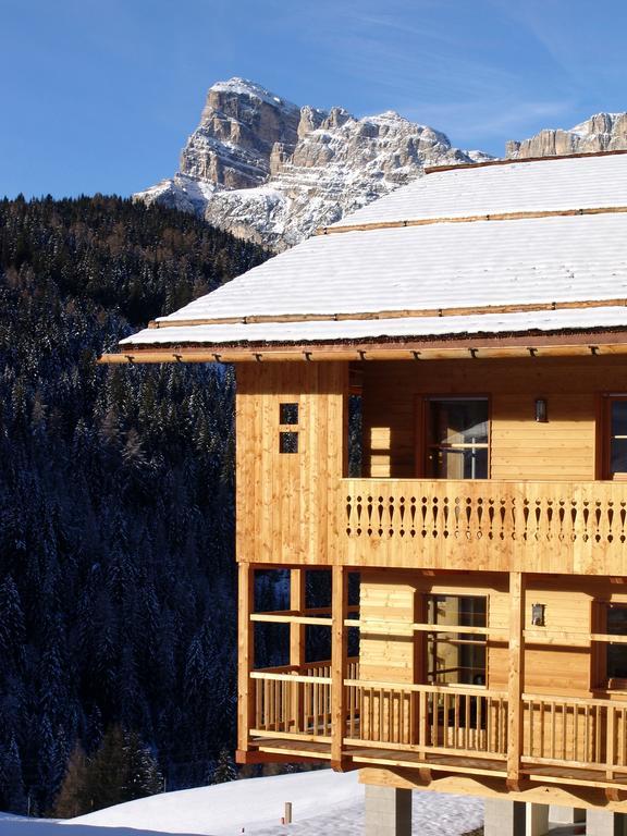 Apartments Serghela San Cassiano  Bagian luar foto
